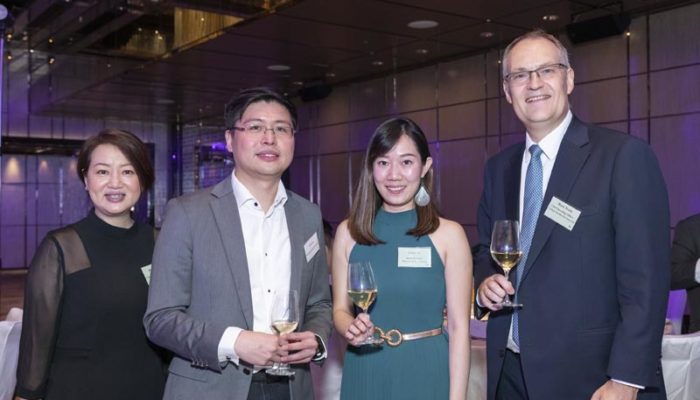 (l-r) Cathay Pacific Cargo’s Cargo Sales Manager Hong Kong Bonnie Chan, Kuehne & Nagel’s Ken Lee, Cathay Pacific Cargo’s Tracey Ma and Cathay Pacific Services Limited’s Chief Operating Officer Mark Watts